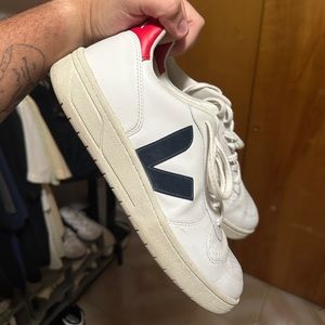 Veja V-10 Sneakers